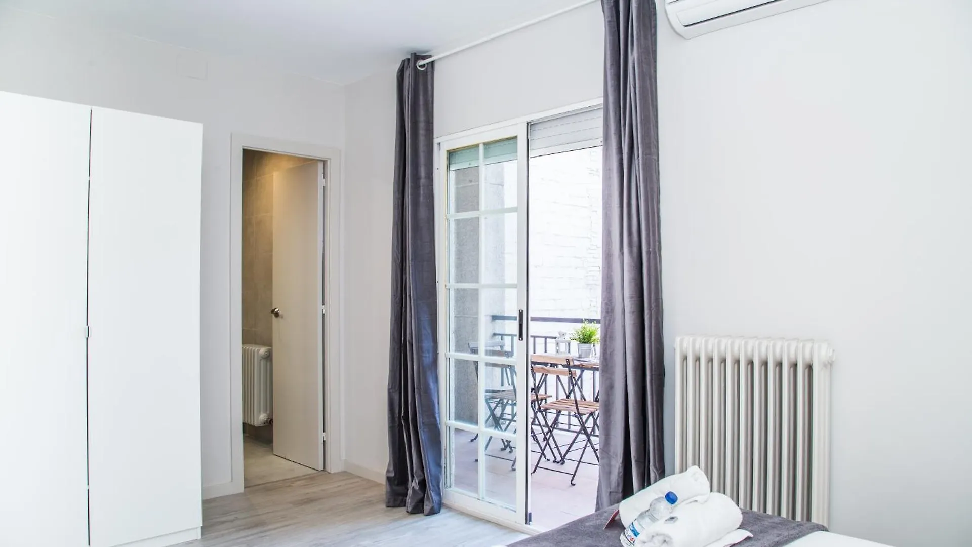 Апартаменты Barcelonaforrent Urban Town Suites