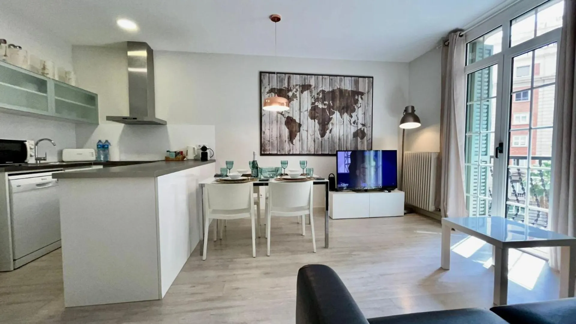 Barcelonaforrent Urban Town Suites Барселона