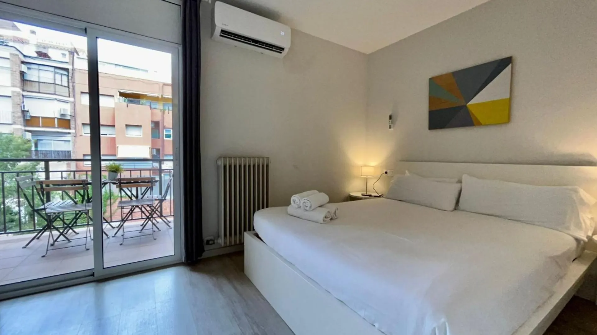 Апартаменты Barcelonaforrent Urban Town Suites